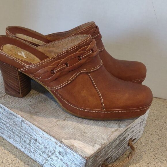 👍 Clark's Mules Size 6.5. A14 - Picture 3 of 6